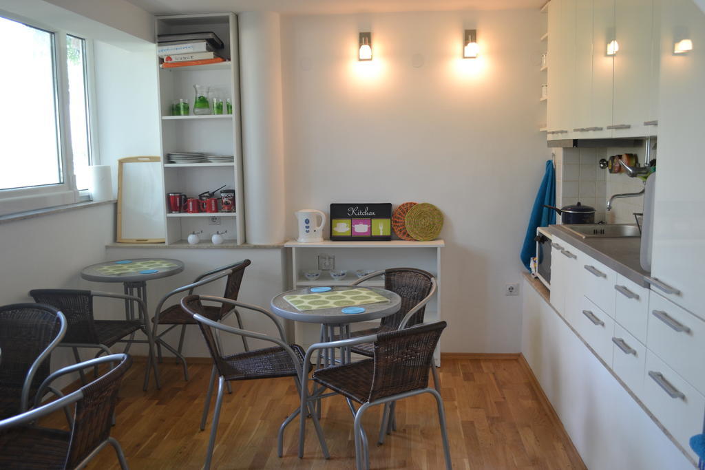 מוסטר Guesthouse Liska מראה חיצוני תמונה